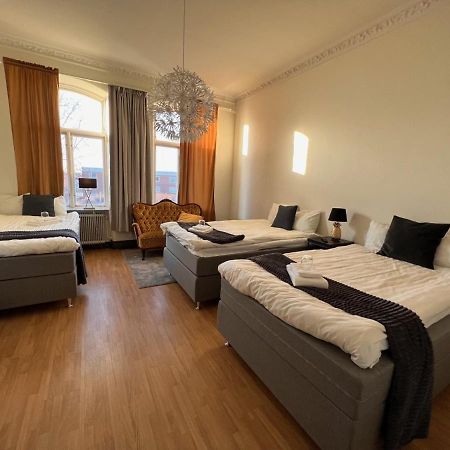 Froevi Hotell Frovi Buitenkant foto