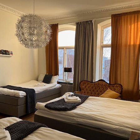 Froevi Hotell Frovi Buitenkant foto