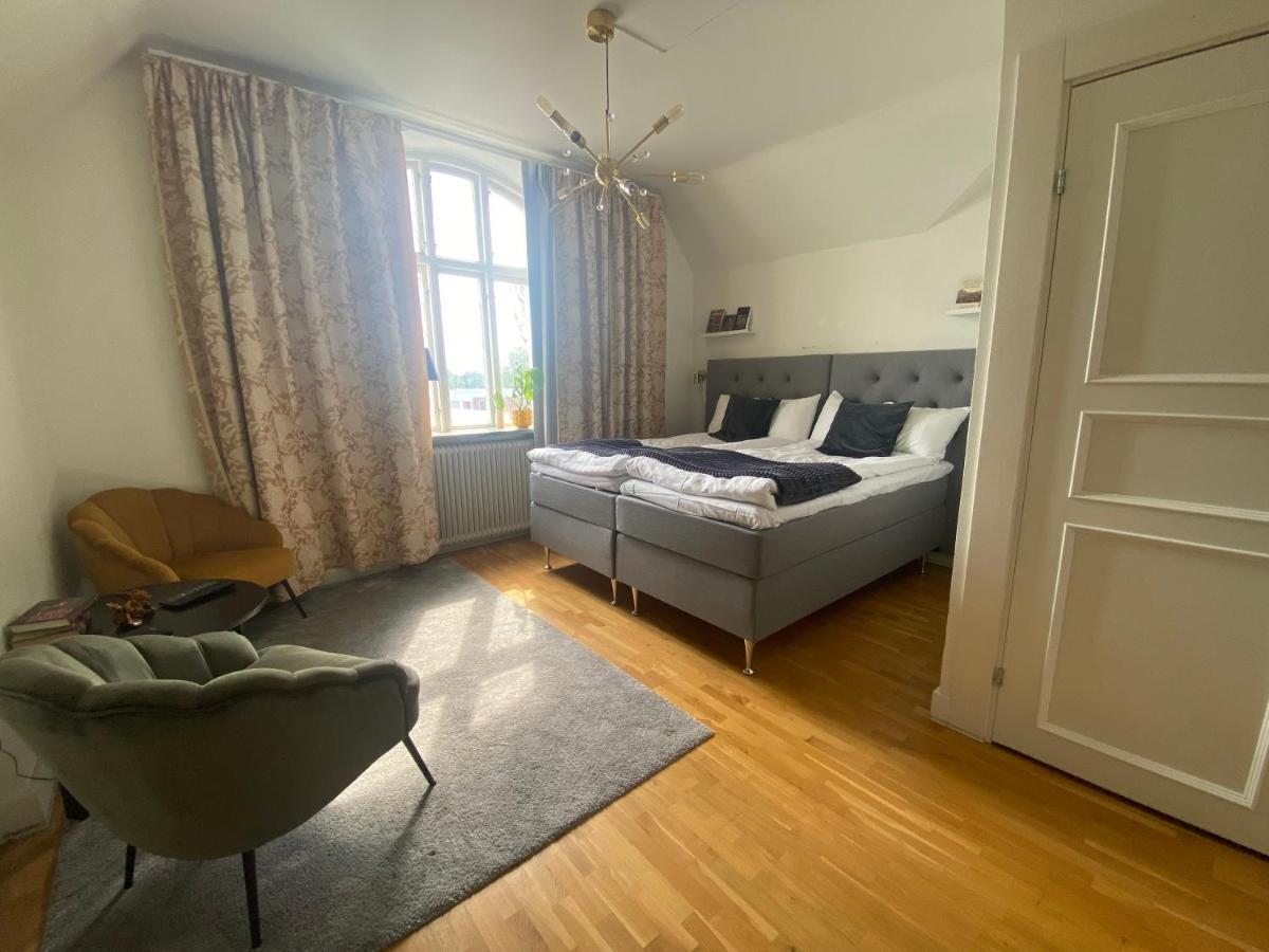 Froevi Hotell Frovi Buitenkant foto