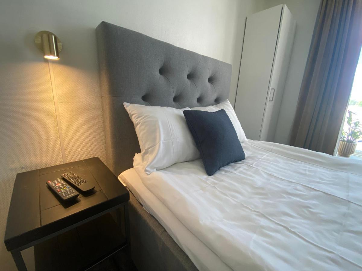 Froevi Hotell Frovi Buitenkant foto
