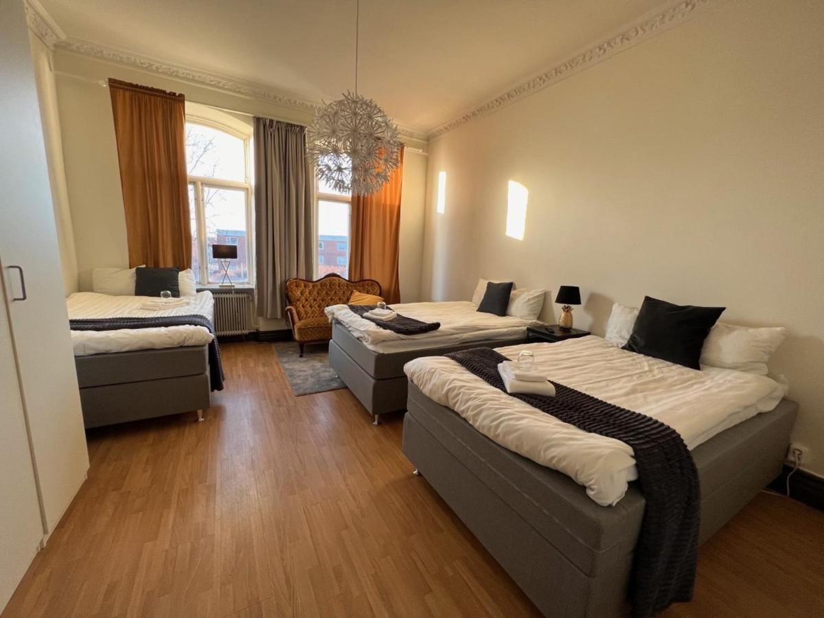 Froevi Hotell Frovi Buitenkant foto