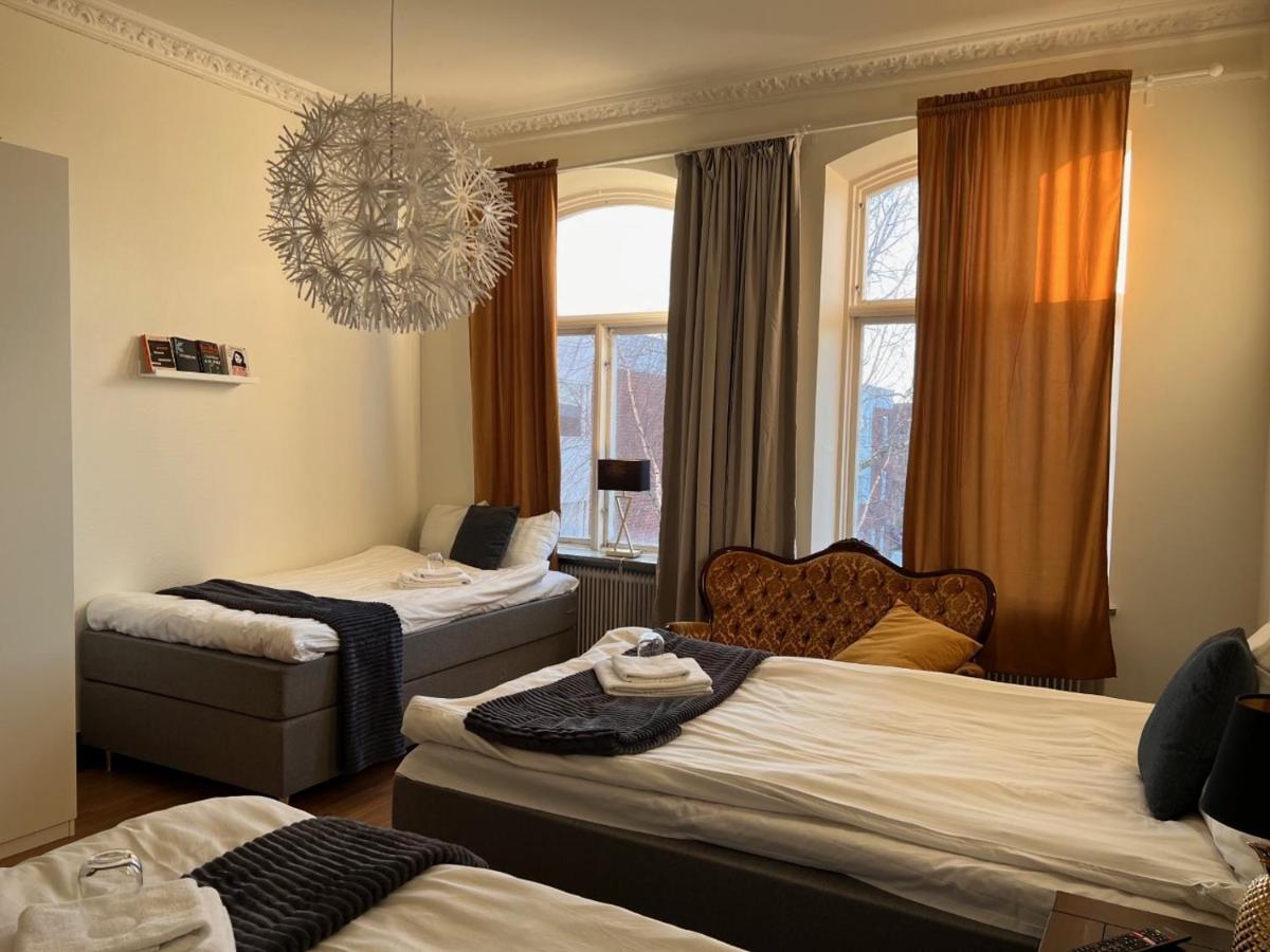 Froevi Hotell Frovi Buitenkant foto